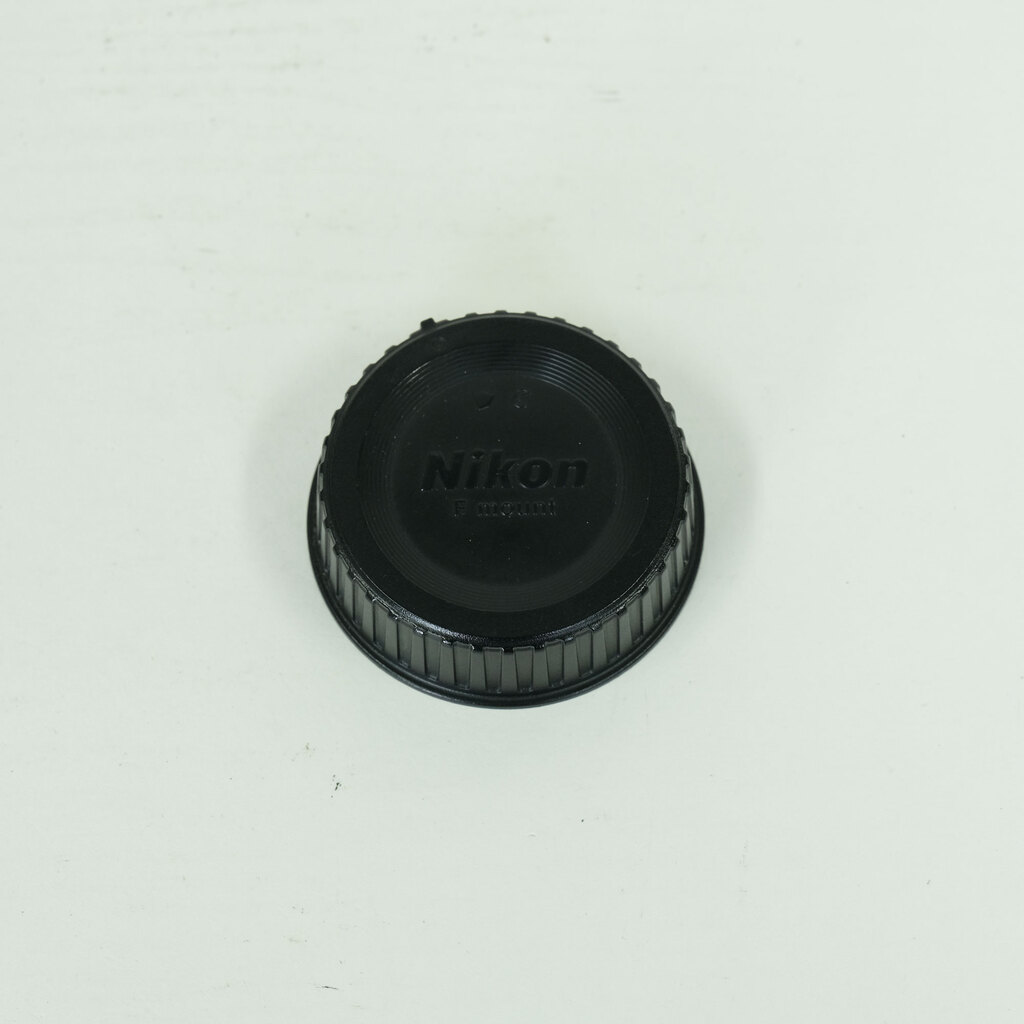Nikon AF-S VR Zoom-Nikkor 24-120mm F3.5-5.6G IF-ED Nikon AF-S VR Zoom-Nikkor 24-120mm F3.5-5.6G IF-ED