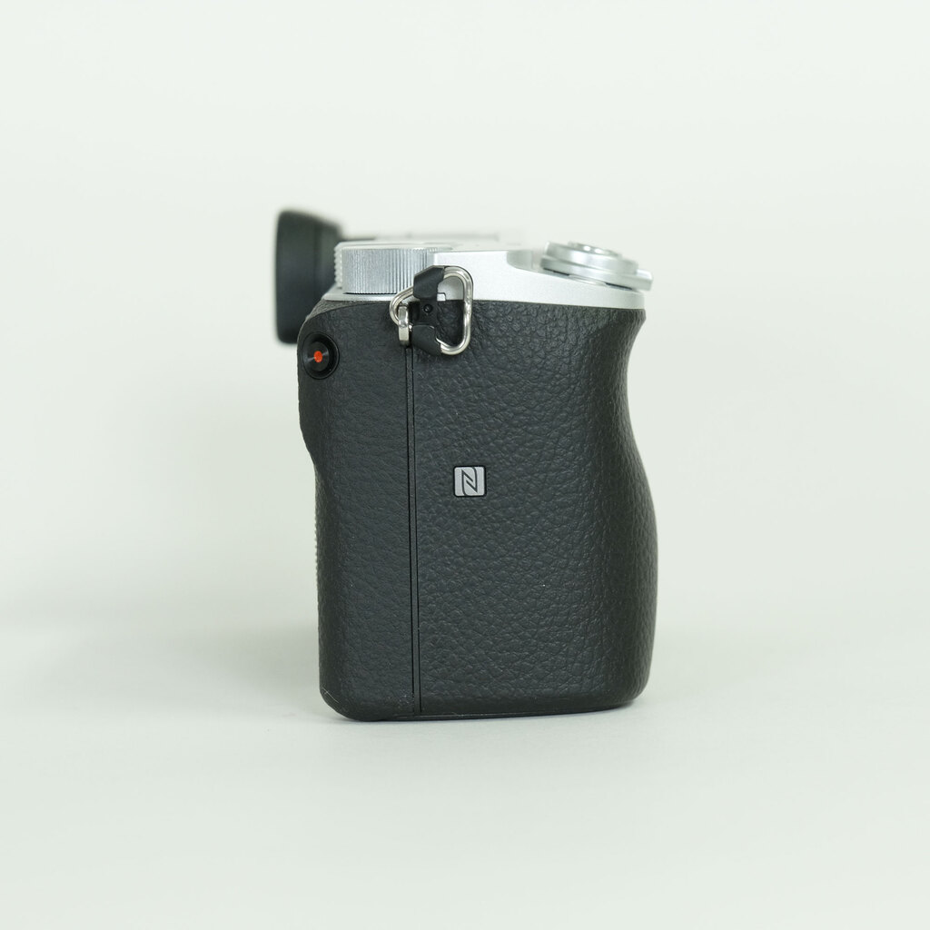 SONY α6400（ILCE-6400）