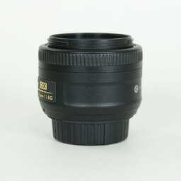 Nikon AF-S DX NIKKOR 35mm f/1.8G Nikon AF-S DX NIKKOR 35mm f/1.8G