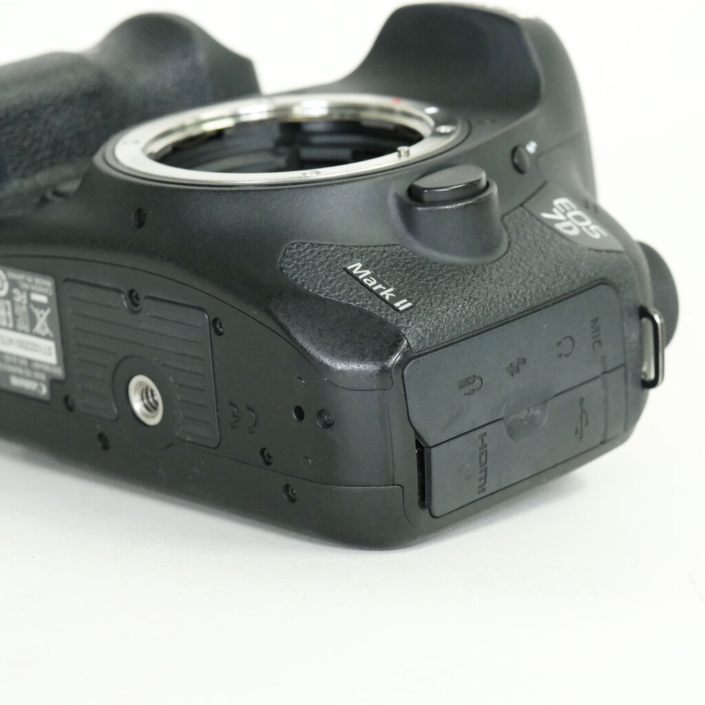 Canon EOS 7D Mark II