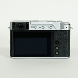 FUJIFILM X-E4