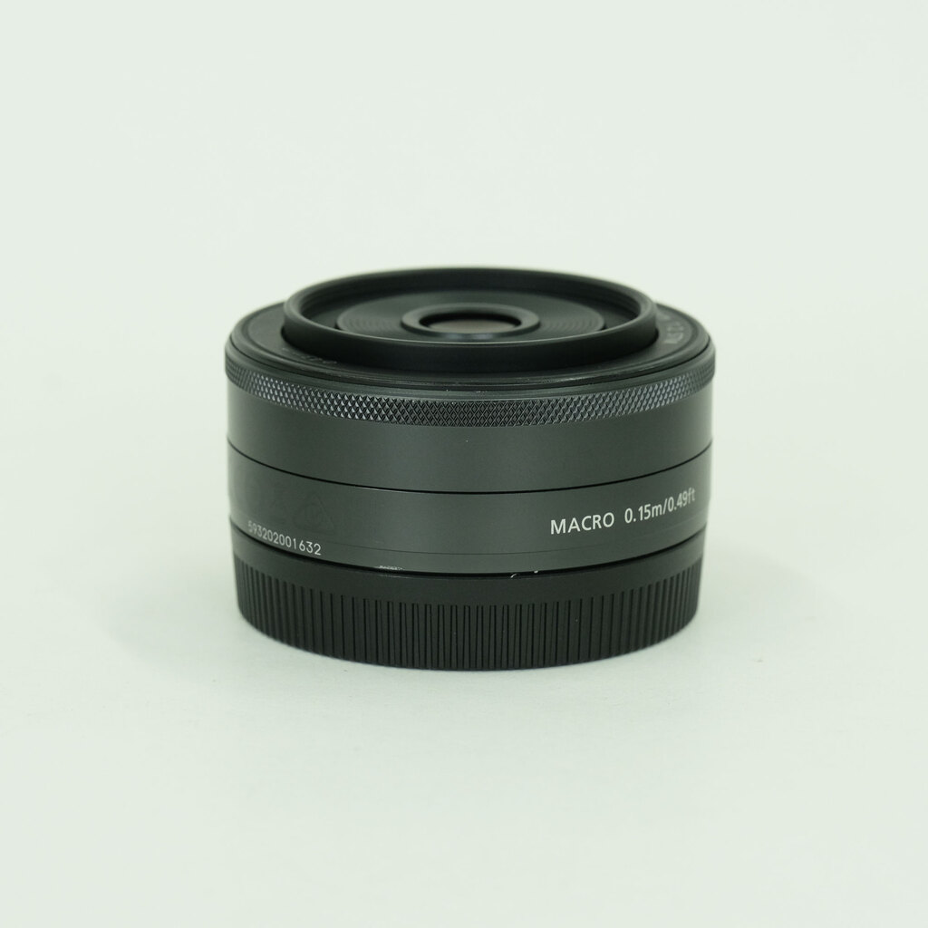 Canon EF-M22mm F2 STM Canon EF-M22mm F2 STM