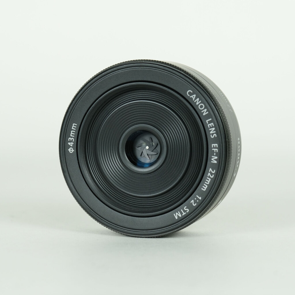 Canon EF-M22mm F2 STM