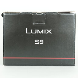 Panasonic LUMIX DC-S9