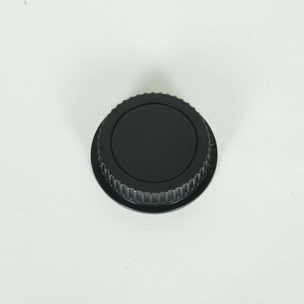 Canon EF-S15-85mm F3.5-5.6 IS USM