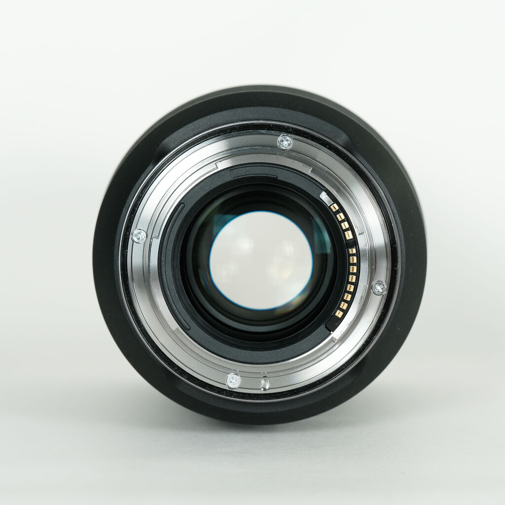 Canon RF135mm F1.8 L IS USM