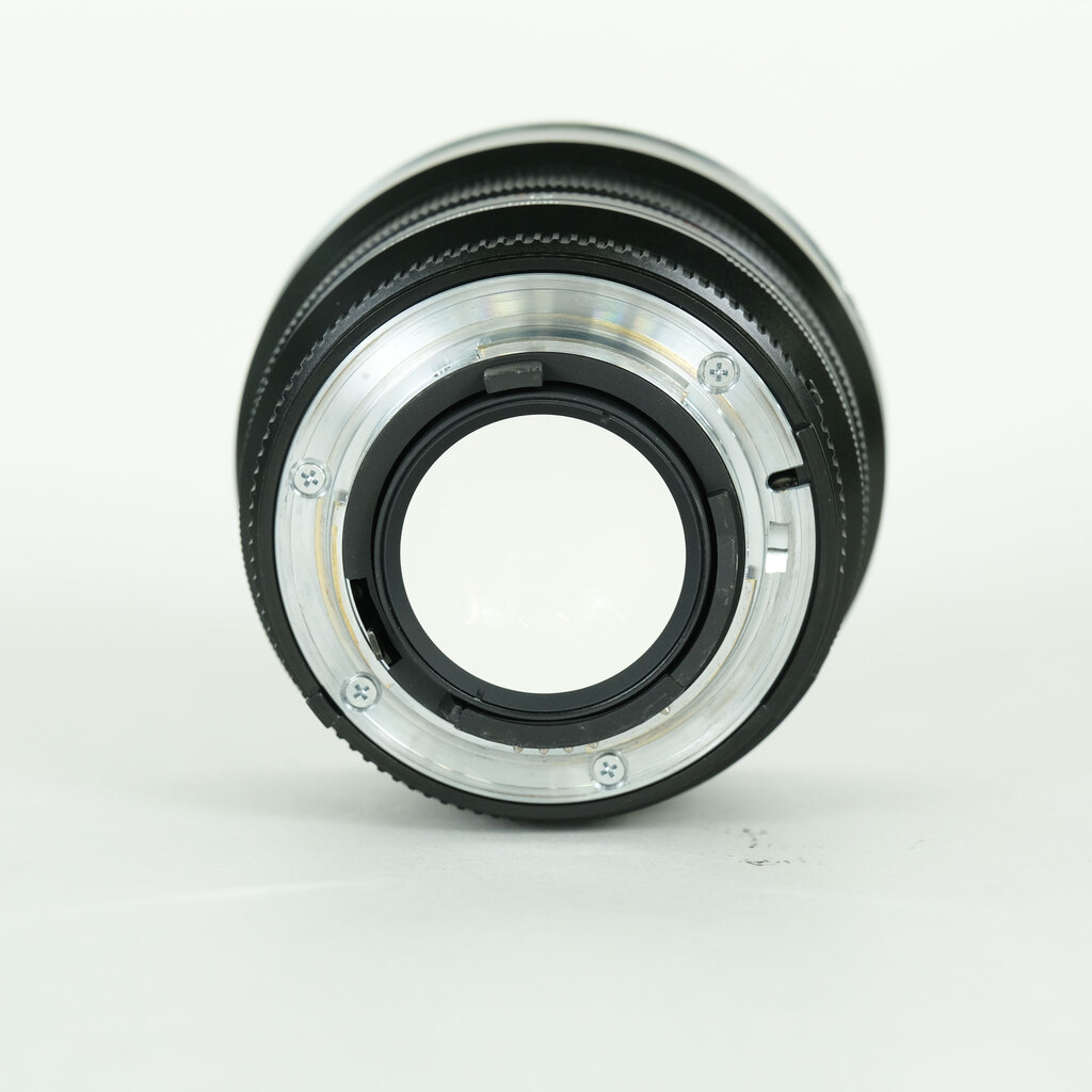 Carl Zeiss Planar T* 85mm F1.4 ZF.2 [ニコンF用]の出品 | ONE SCENE