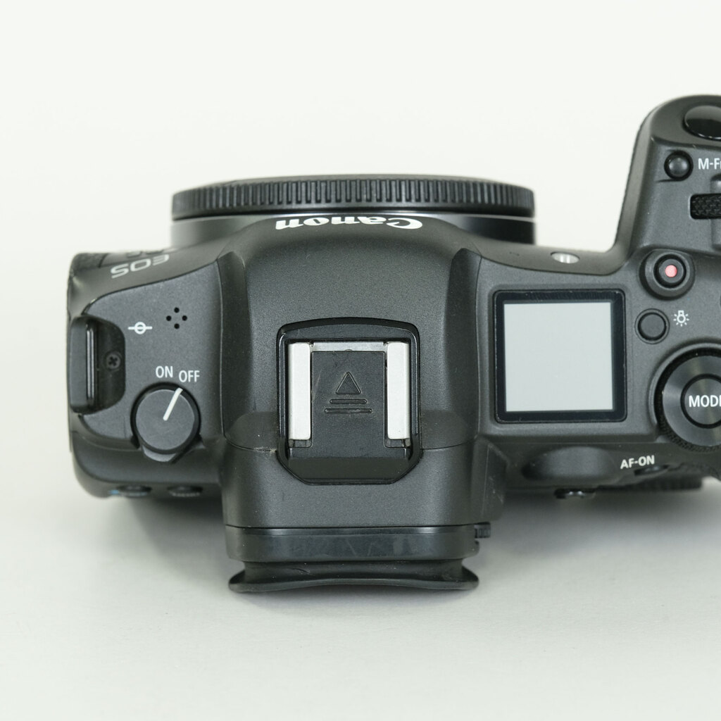 Canon EOS R5 Canon EOS R5