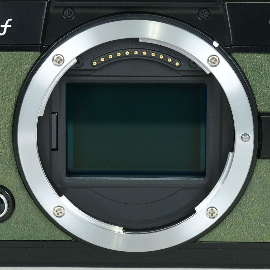 Nikon Z f プレミアムエクステリア張替済み