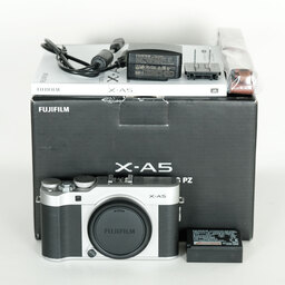 FUJIFILM X-A5