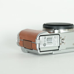 FUJIFILM X-M1 ボディ ブラウン