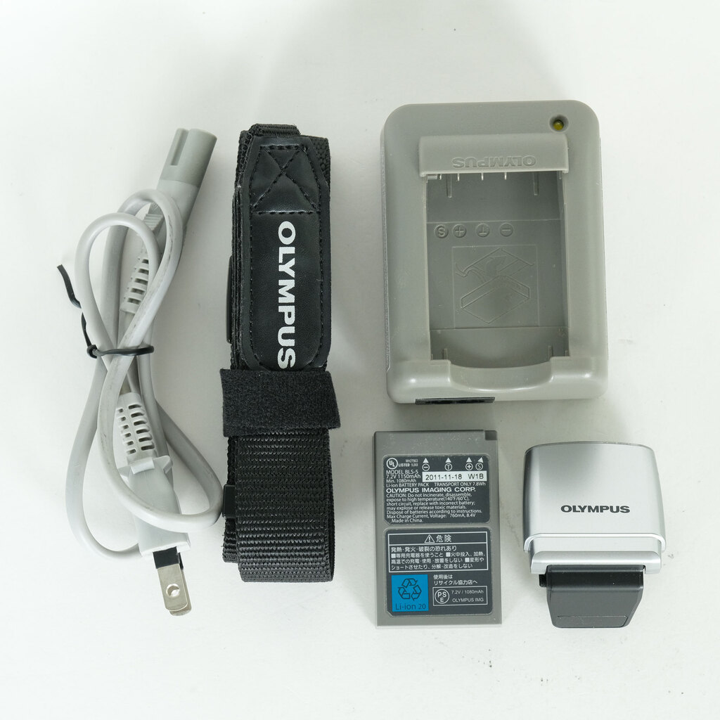 OLYMPUS PEN mini E-PM1 ボディ シルバーの出品 | ONE SCENE（ワンシーン）
