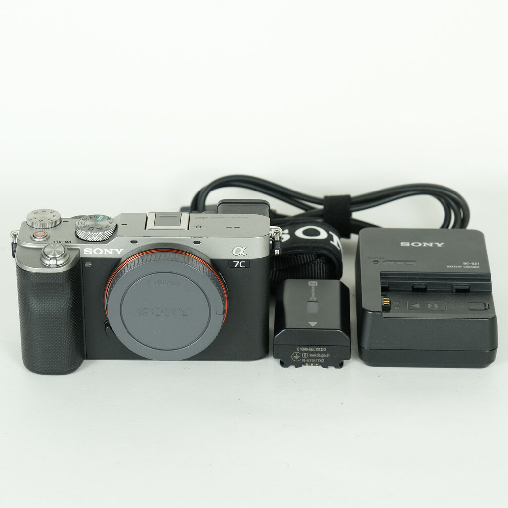 SONY ��7C�iILCE-7C�j [�{�f�B �V���o�[]