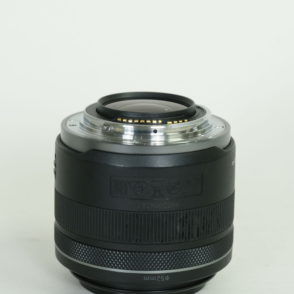 Canon RF35mm F1.8 MACRO IS STM