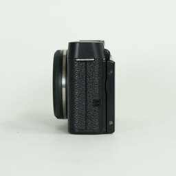 FUJIFILM X-M1 ボディ ブラック