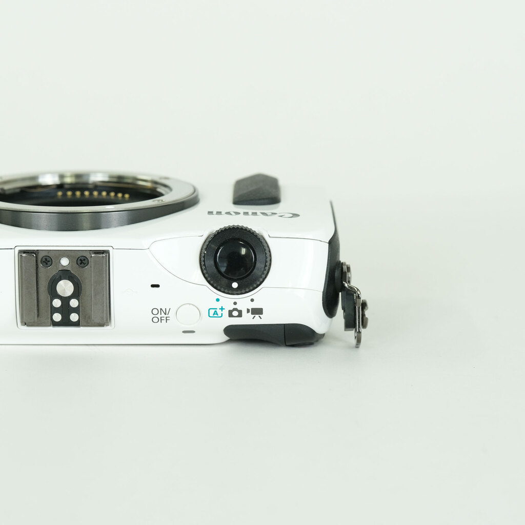 Canon EOS M ボディ ホワイト