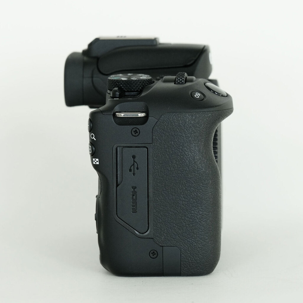 Canon EOS R50の出品 | ONE SCENE（ワンシーン）