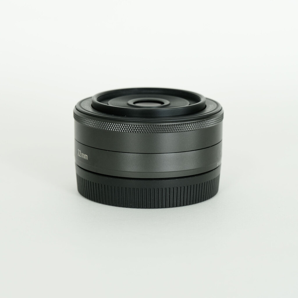Canon EF-M22mm F2 STM