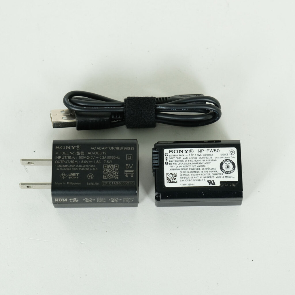 SONY α6000(ILCE-6000) SONY α6000(ILCE-6000)