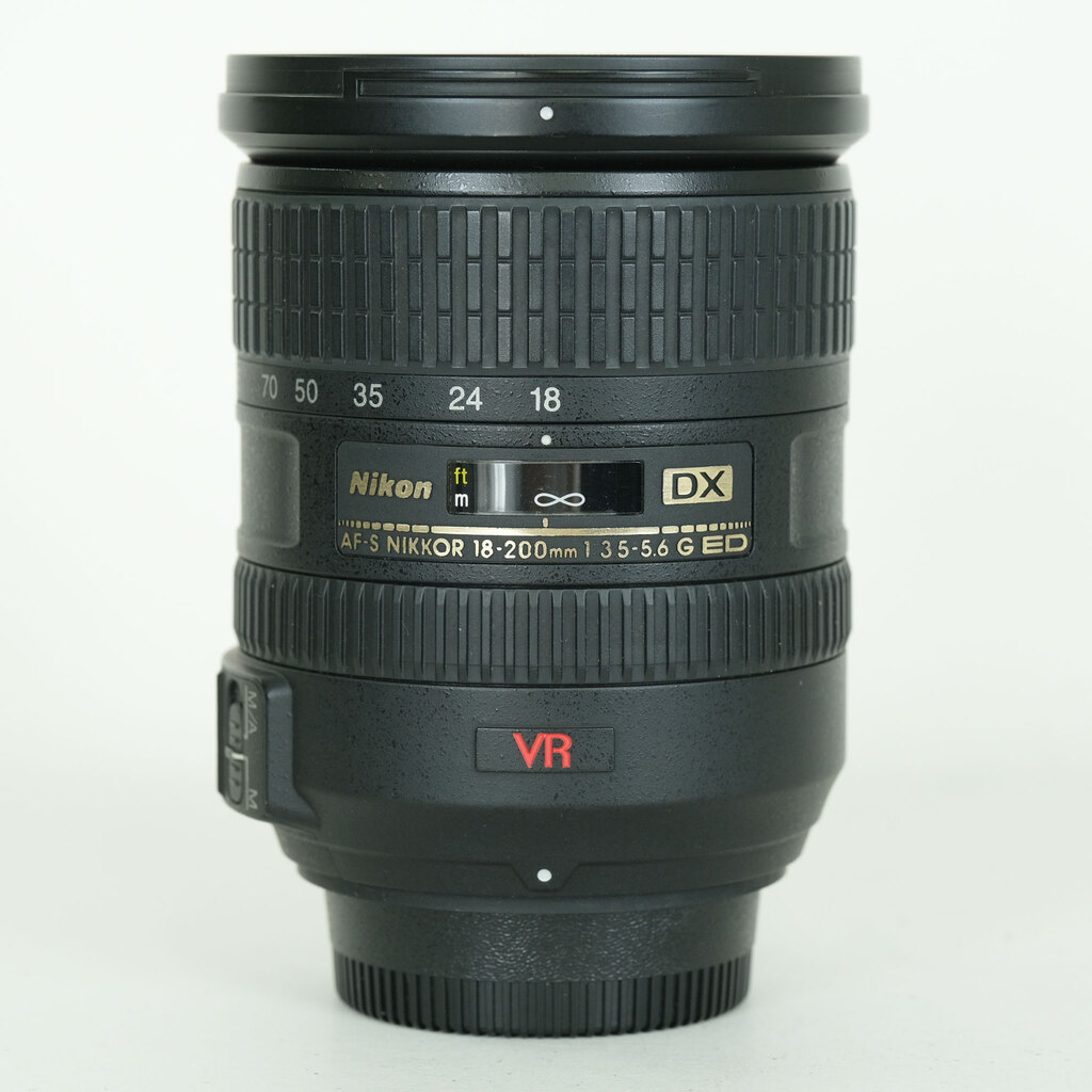 Nikon AF-S DX VR Zoom-Nikkor 18-200mm F3.5-5.6G IF-ED