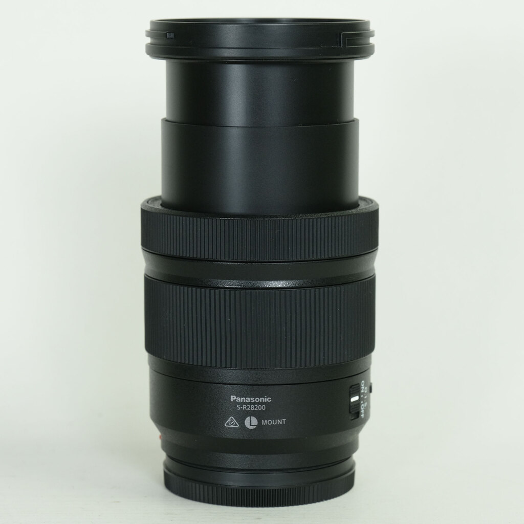 Panasonic LUMIX S 28-200mm F4-7.1 MACRO O.I.S.