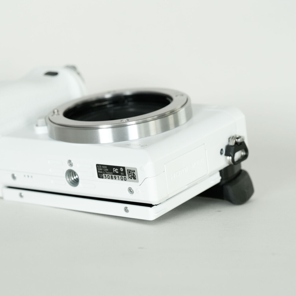SONY α6000（ILCE-6000）