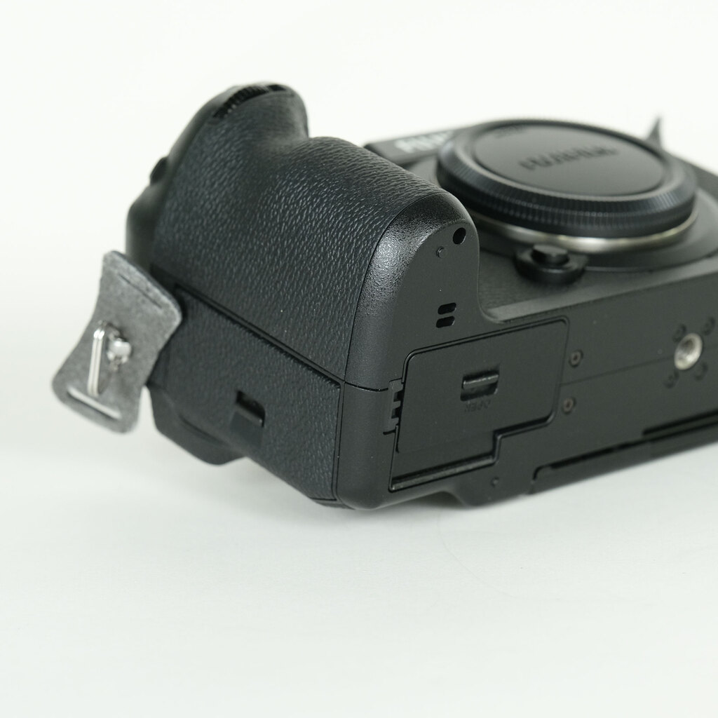 FUJIFILM X-H1