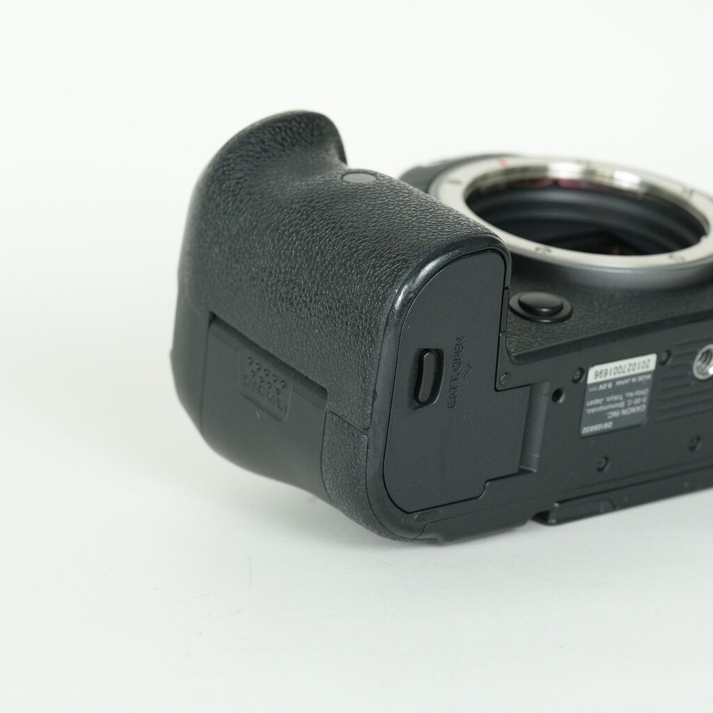 Canon EOS R6の出品 | ONE SCENE（ワンシーン）