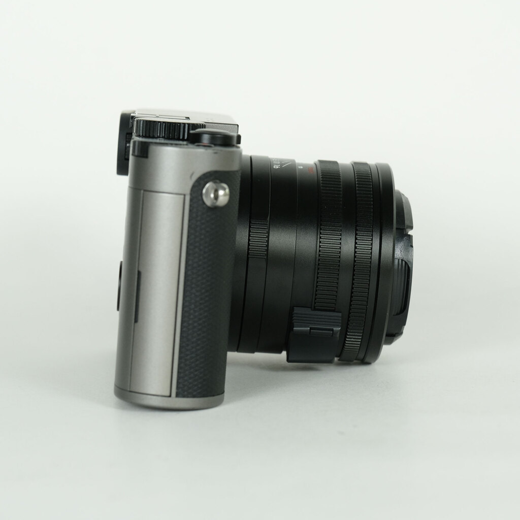 LEICA Q(Typ116) �`�^���O���[
