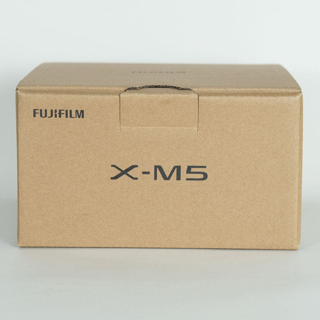 FUJIFILM X-M5 FUJIFILM X-M5