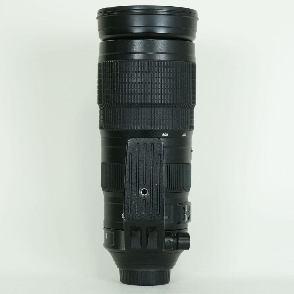 Nikon AF-S NIKKOR 200-500mm f/5.6E ED VR Nikon AF-S NIKKOR 200-500mm f/5.6E ED VR