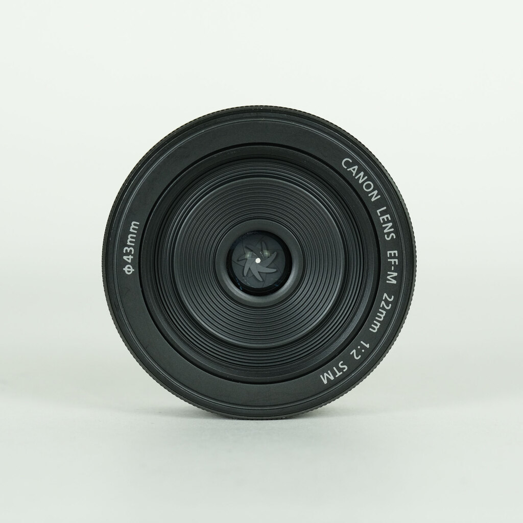 Canon EF-M22mm F2 STM