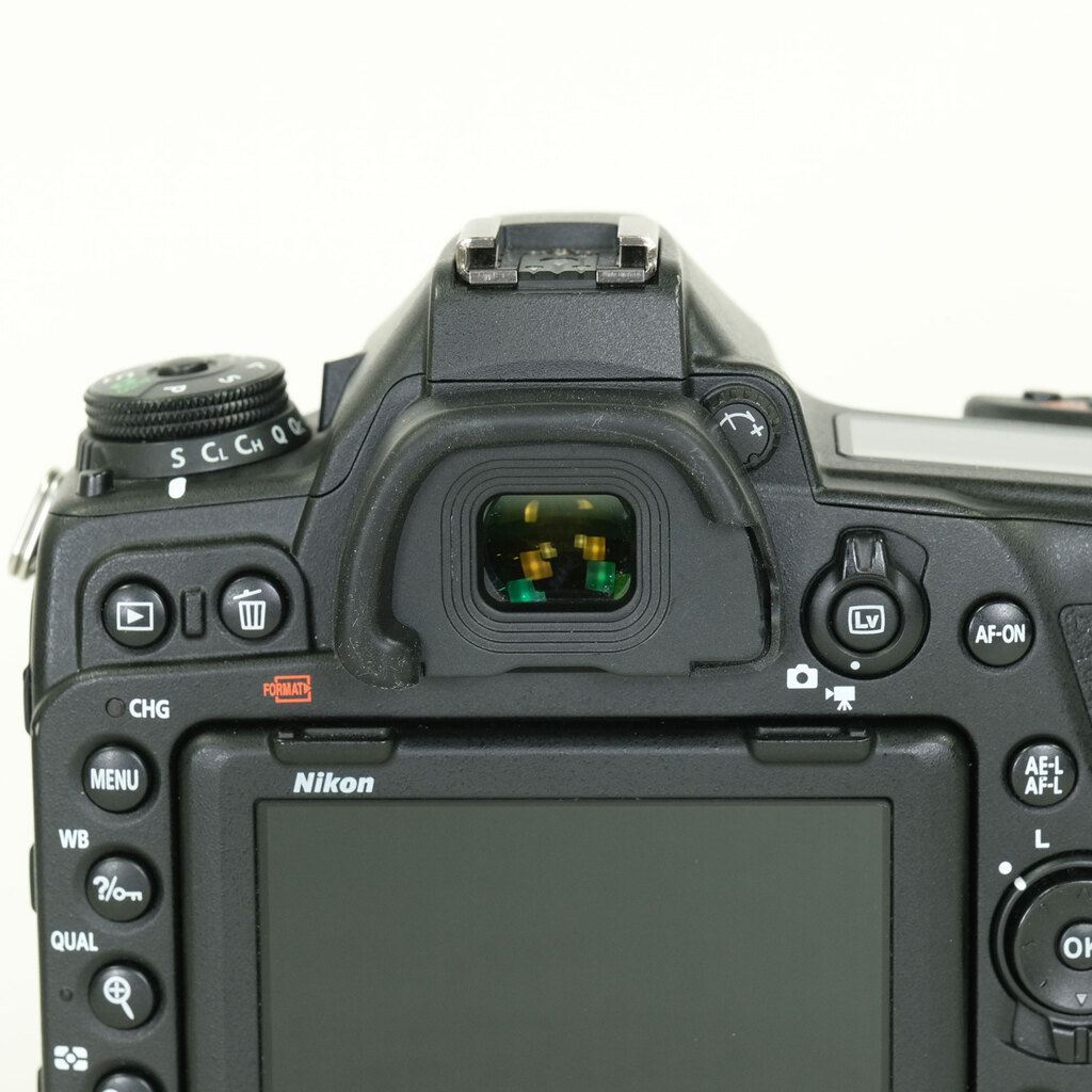 Nikon D780