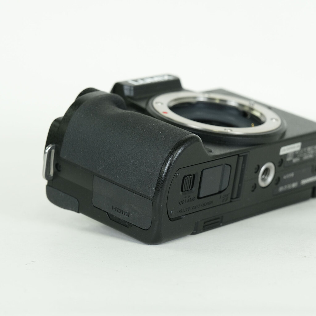 Panasonic LUMIX DC-G100