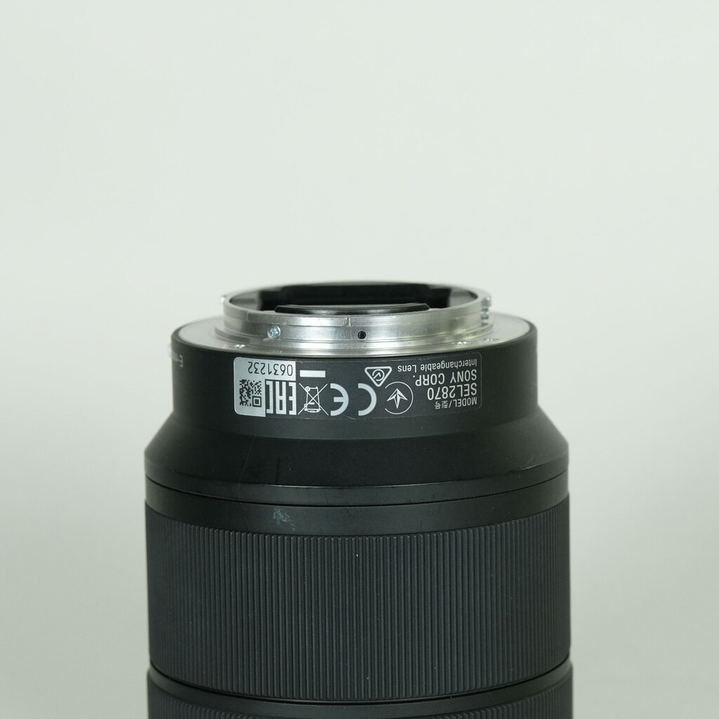 SONY FE 28-70mm F3.5-5.6 OSS SEL2870 SONY FE 28-70mm F3.5-5.6 OSS SEL2870