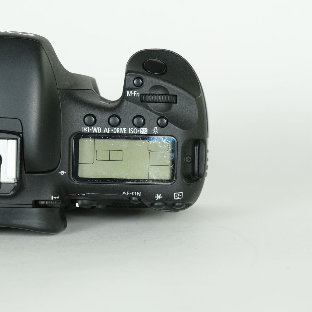 Canon EOS7D ボディの出品 | ONE SCENE（ワンシーン）