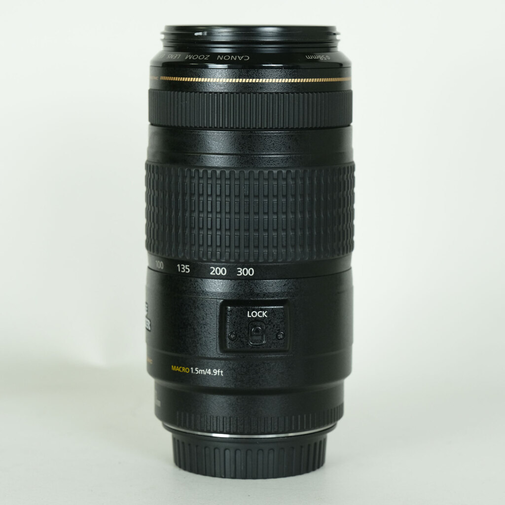 Canon EF70-300mm F4-5.6 IS USM