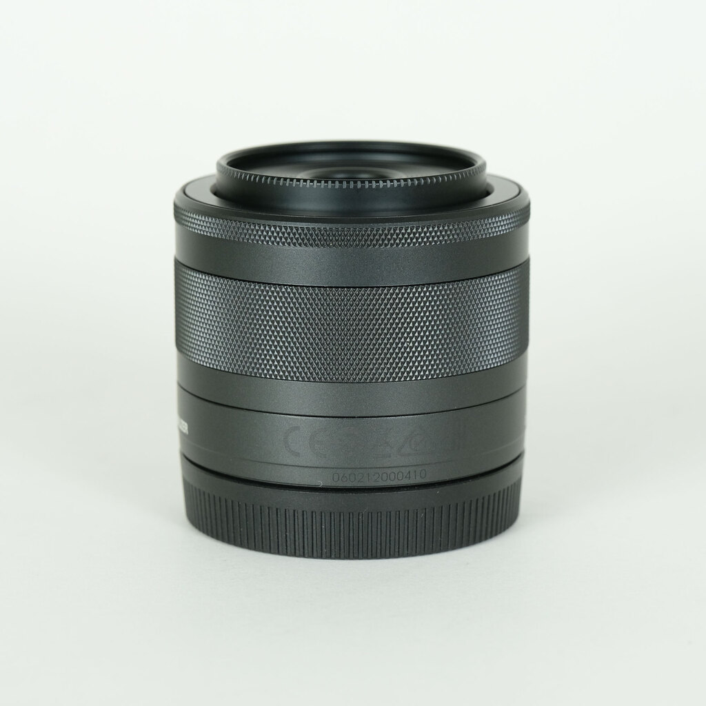 Canon EF-M28mm F3.5 マクロ IS STM