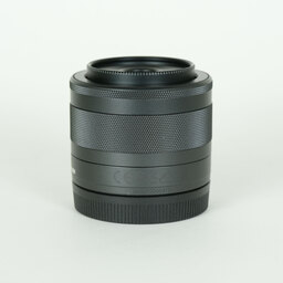 Canon EF-M28mm F3.5 マクロ IS STM