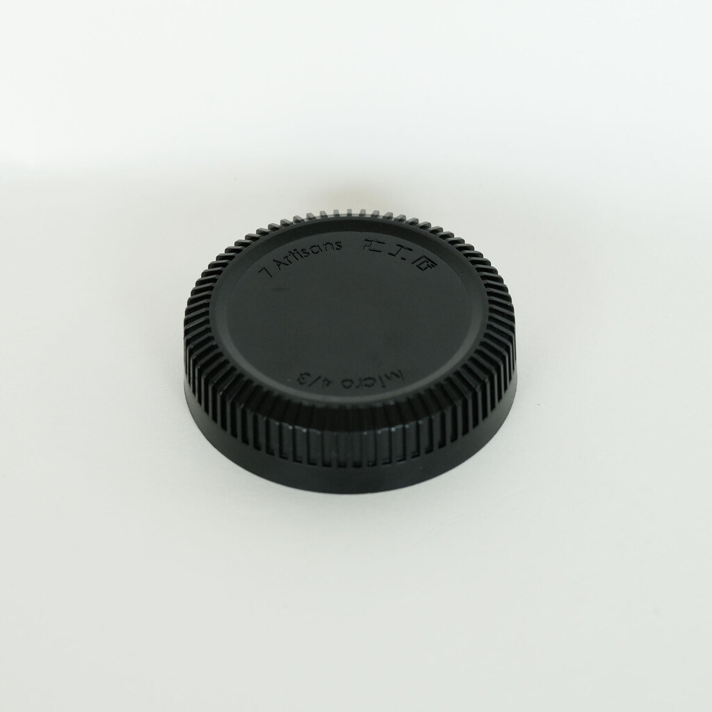 七工匠 7artisans 25mm F1.8 (マイクロフォーサーズ用) ブラック