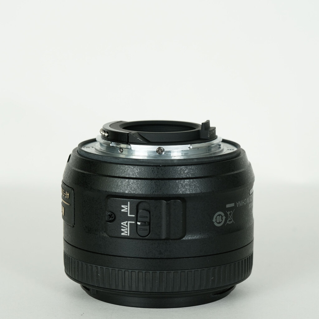 Nikon AF-S DX NIKKOR 35mm f/1.8G