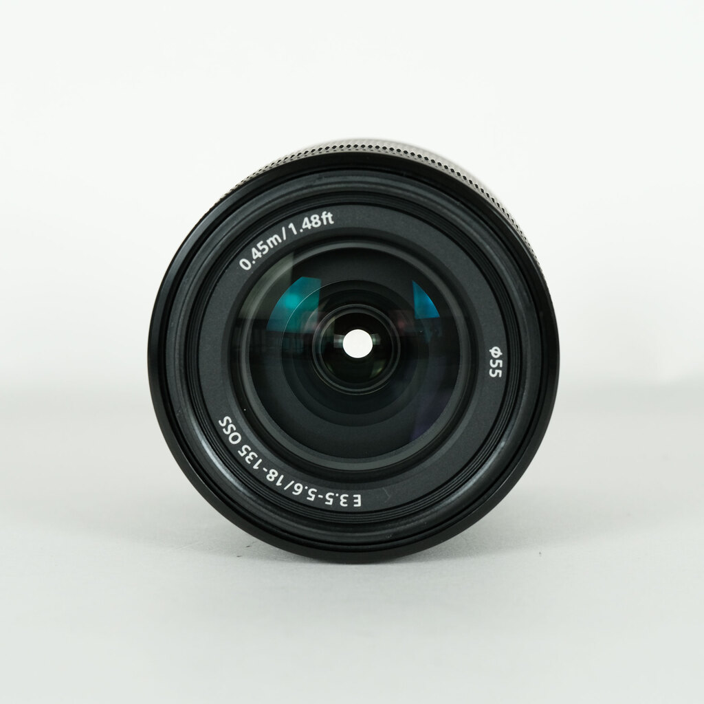 SONY E 18-135mm F3.5-5.6 OSS SEL18135
