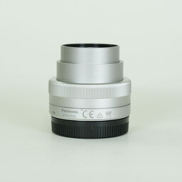 Panasonic LUMIX G VARIO 12-32mm / F3.5-5.6 ASPH. / MEGA O.I.S.