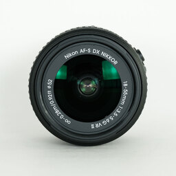 Nikon AF-S DX NIKKOR 18-55mm f3.5-5.6G VR II