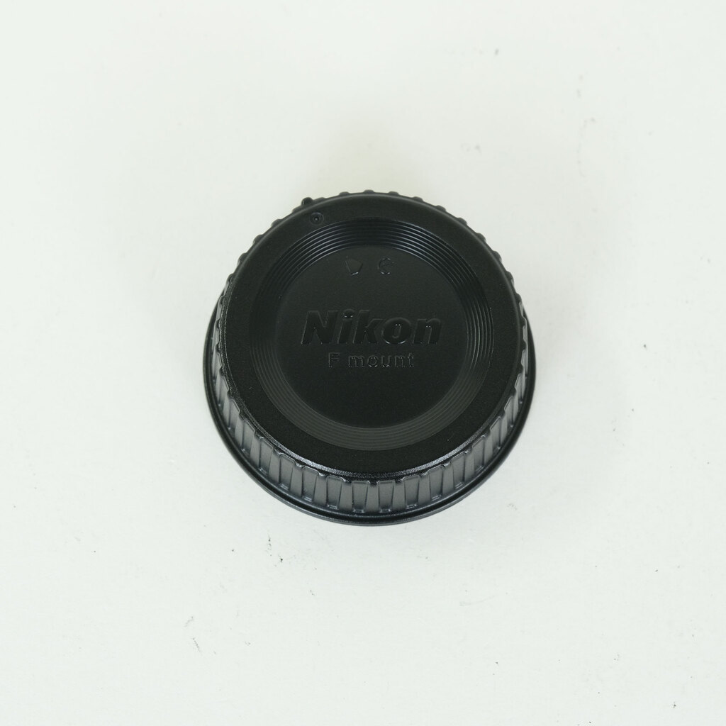 Nikon AF-S DX NIKKOR 18-140mm F3.5-5.6G ED VR Nikon AF-S DX NIKKOR 18-140mm F3.5-5.6G ED VR