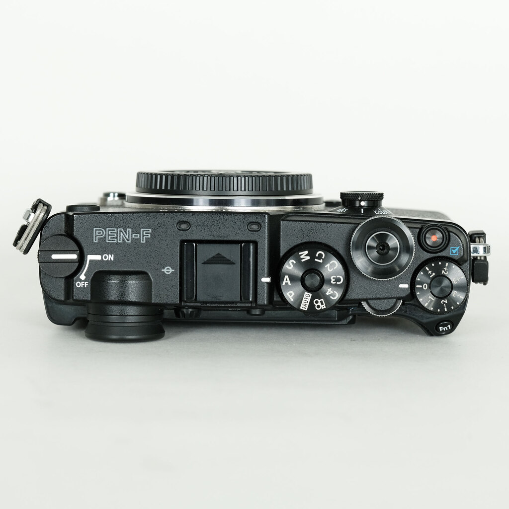OLYMPUS PEN-F OLYMPUS PEN-F