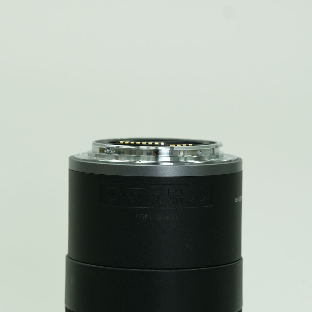 Canon RF75-300mm F4-5.6 Canon RF75-300mm F4-5.6