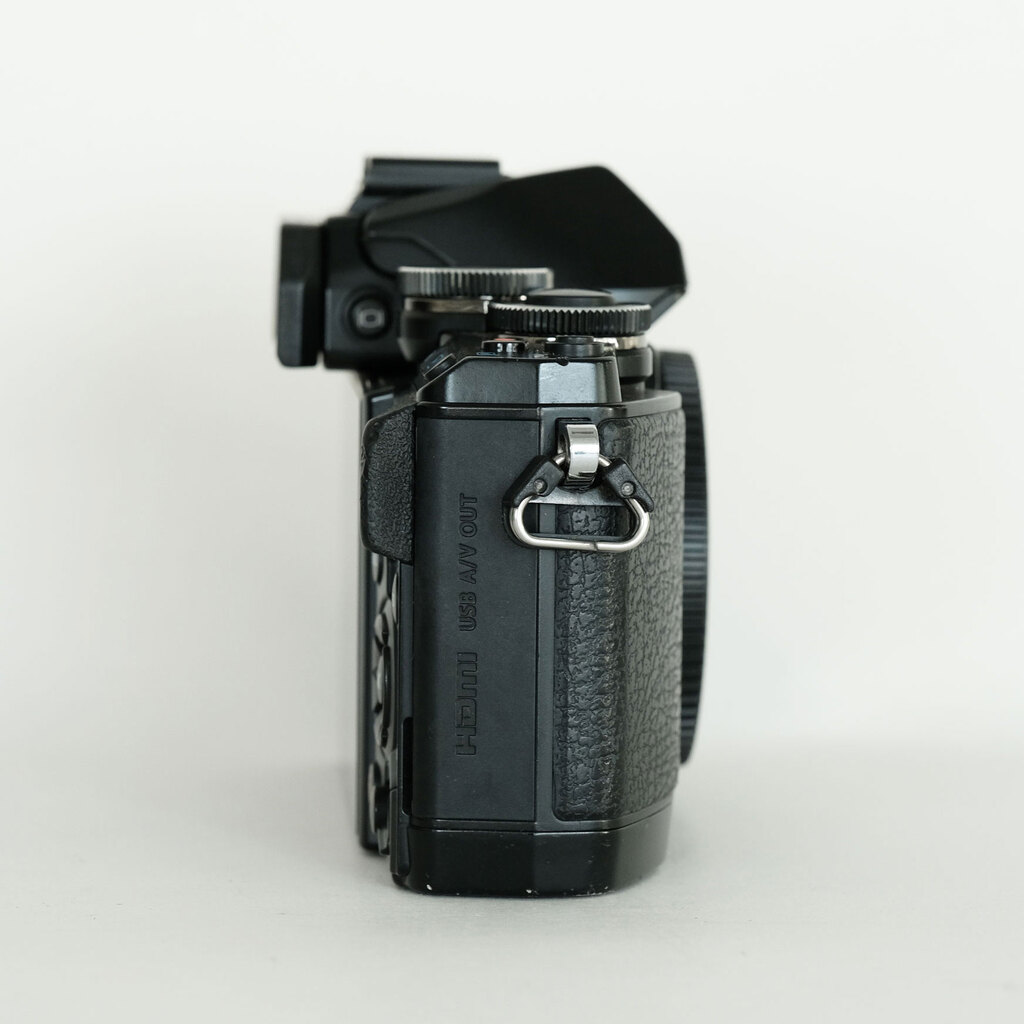 OLYMPUS OM-D E-M10 ボディ ブラックの出品 | ONE SCENE（ワンシーン）