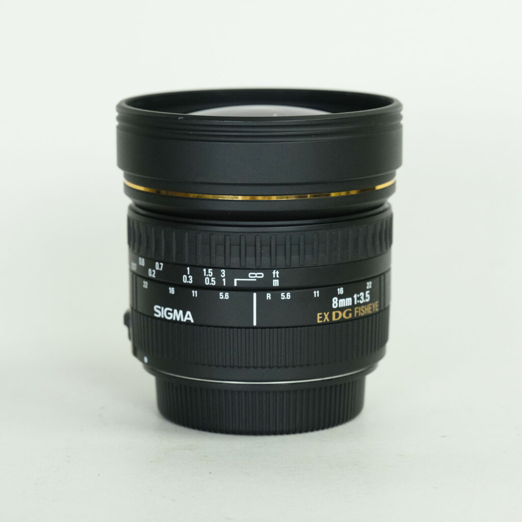 SIGMA 8mm F3.5 DG CIRCULAR FISHEYE [キヤノンEF用]