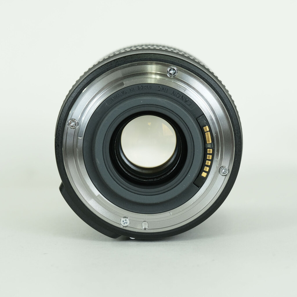 Canon EF-S18-135mm F3.5-5.6 IS